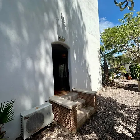 La Washingtonia Apartment