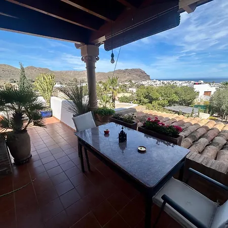 La Washingtonia Apartment *